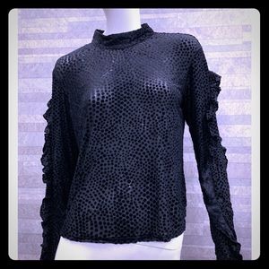 Avec Les Filles Ruffle Sleeve Top